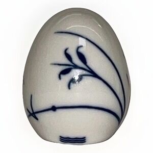 Royal Copenhagen Single Egg Salt or Pepper Shaker Blue Fluted Mega 2" Porcelain